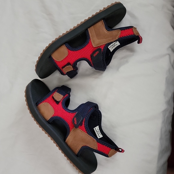 OshKosh boys size 1, sandals. Brand new, never worn. Leather on straps. - Picture 4 of 6